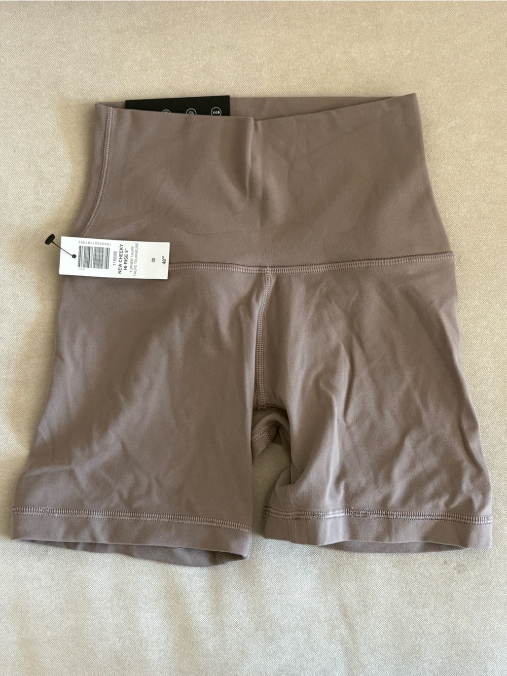 Aritzia Tna Butter Shorts